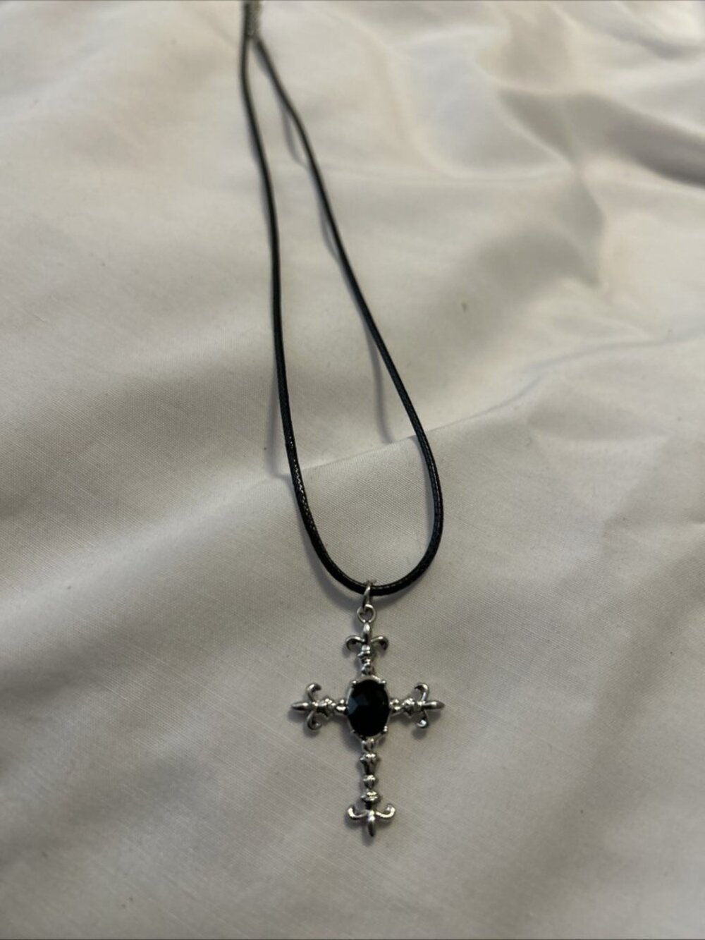Beautiful Rhinestone Crucifix Cross Pendant Nylon Necklace 16” Celtic